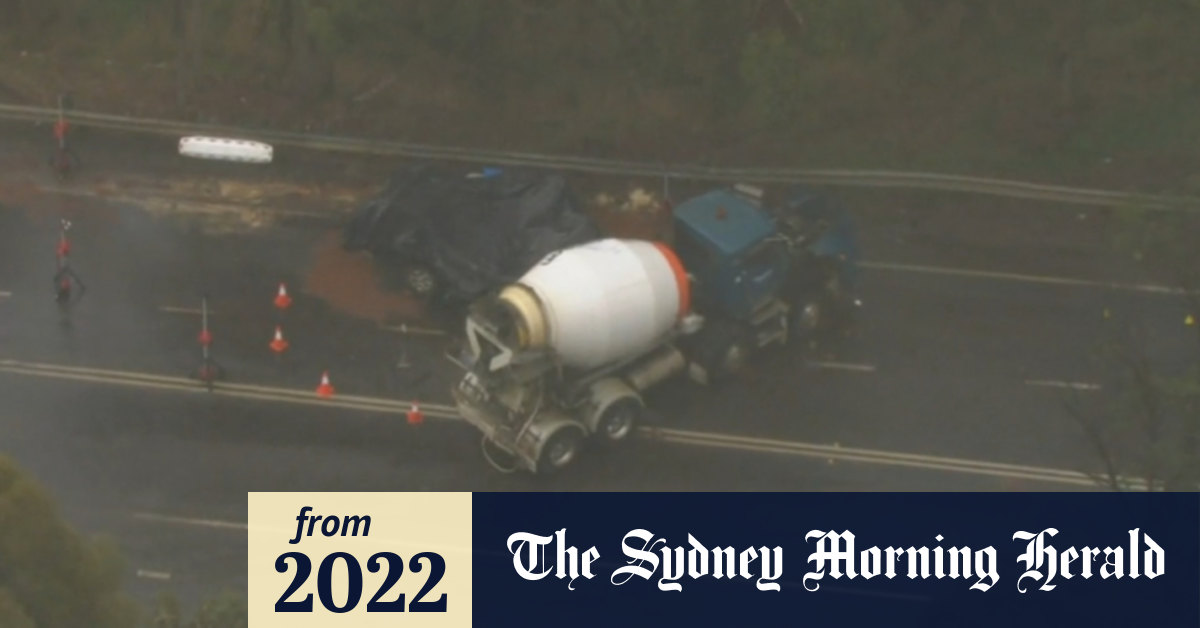 Video Driver dies after cement truck, car collide at Kilmore